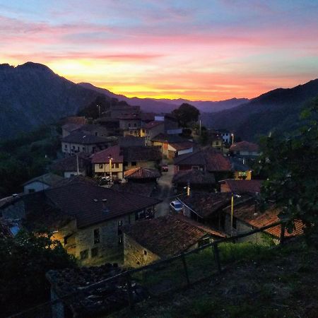 El Llagar Vista (Cangas de Onis) Exterior foto