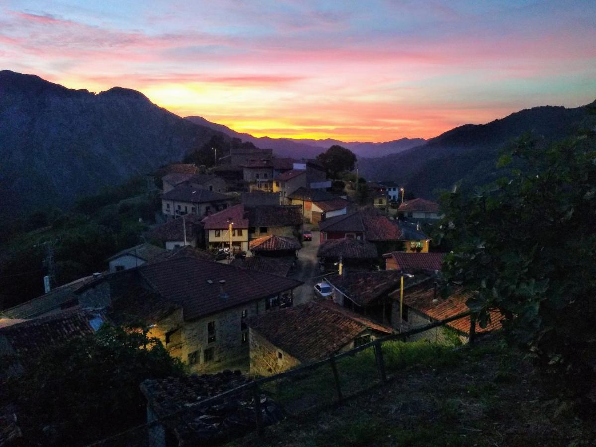 El Llagar Vista (Cangas de Onis) Exterior foto