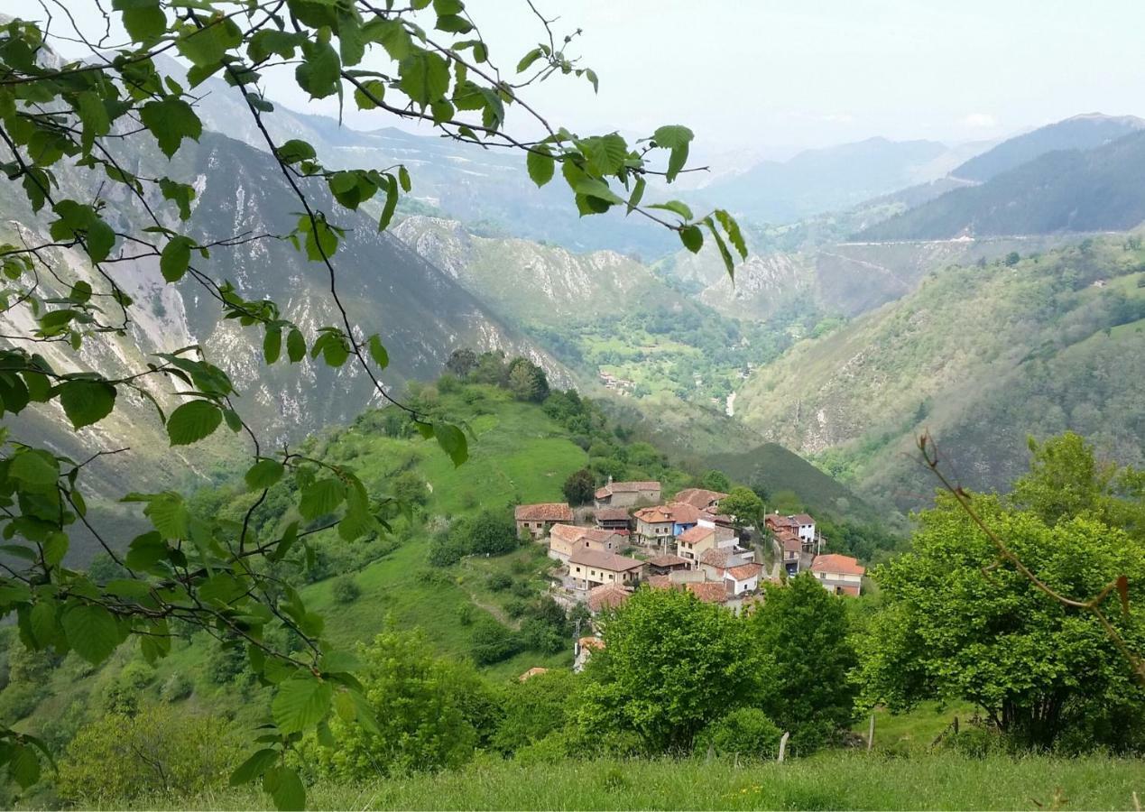 El Llagar Vista (Cangas de Onis) Exterior foto